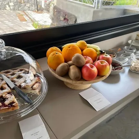 Ollen 3* Katánie