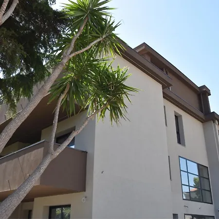 Ollen Aparthotel